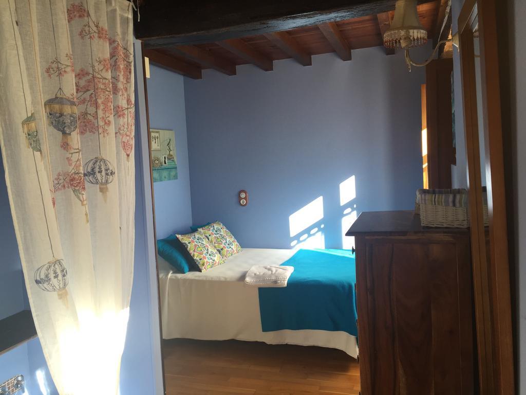 Os Tres Teixos Pension San Acisclo Buitenkant foto