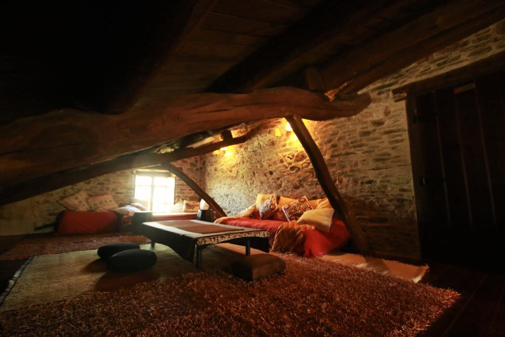 Os Tres Teixos Pension San Acisclo Buitenkant foto