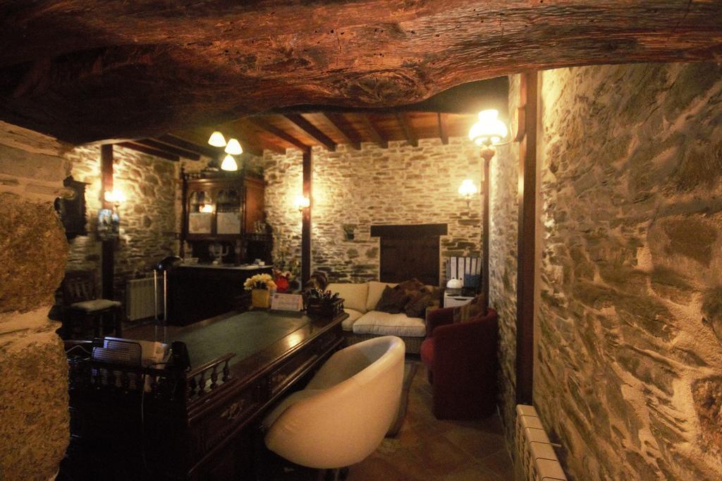 Os Tres Teixos Pension San Acisclo Buitenkant foto