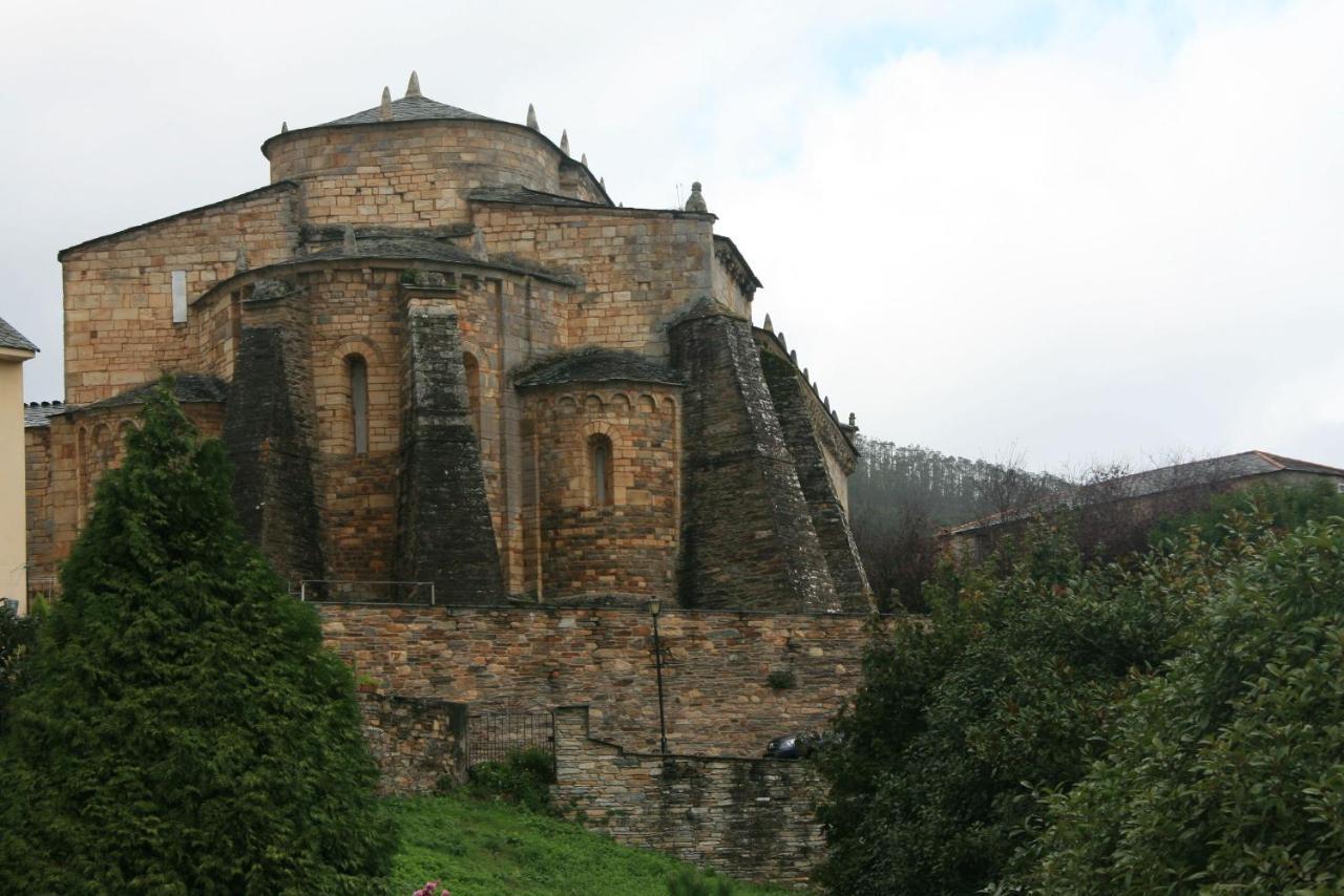 Os Tres Teixos Pension San Acisclo Buitenkant foto