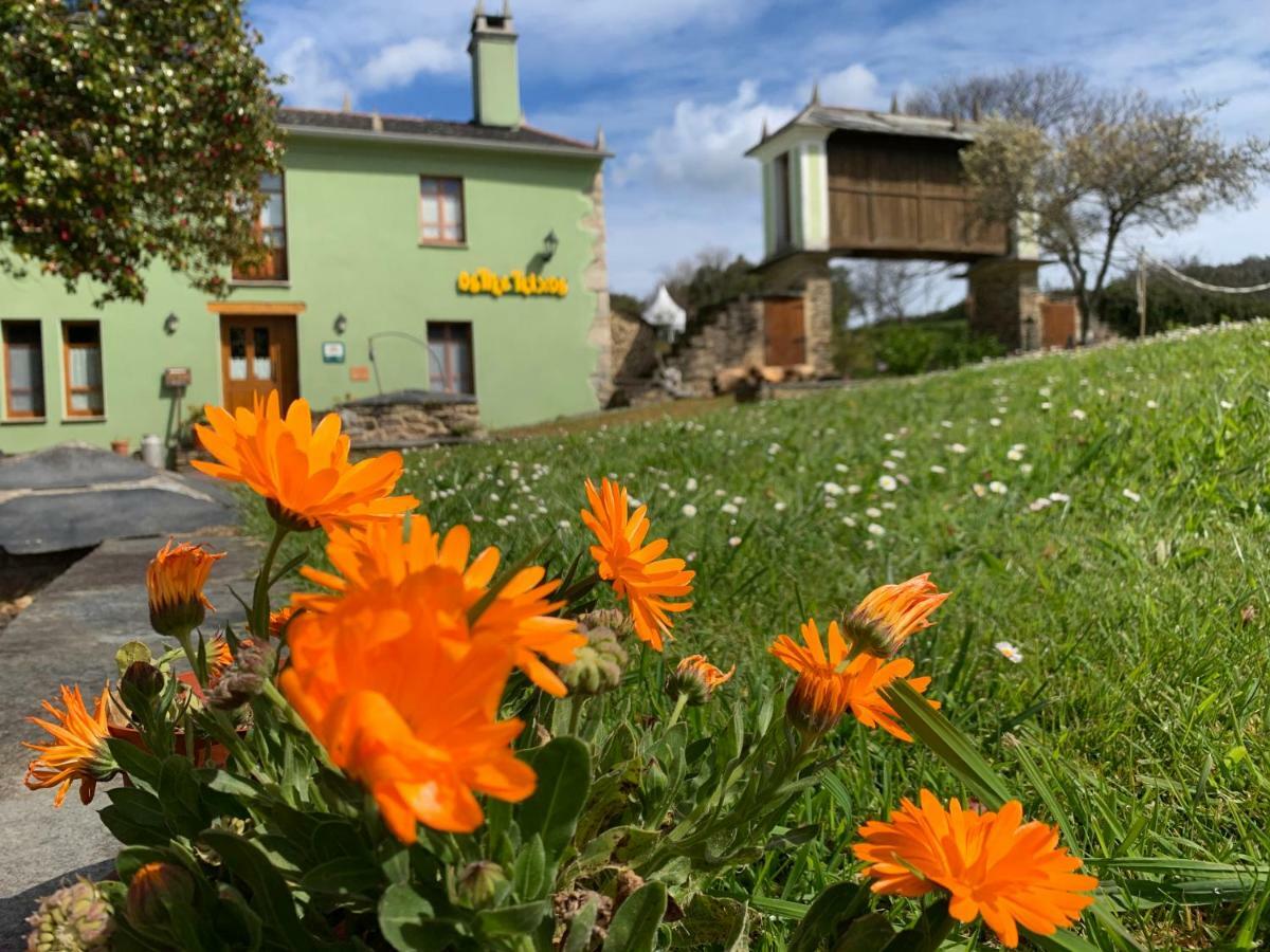 Os Tres Teixos Pension San Acisclo Buitenkant foto